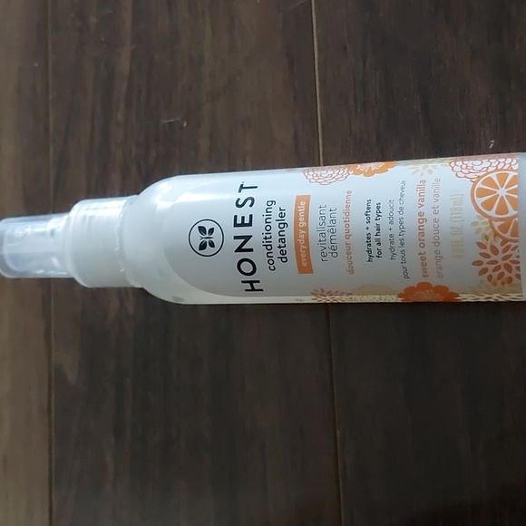 The Honest Company Hair Honest Conditioning Detangler Poshmark
